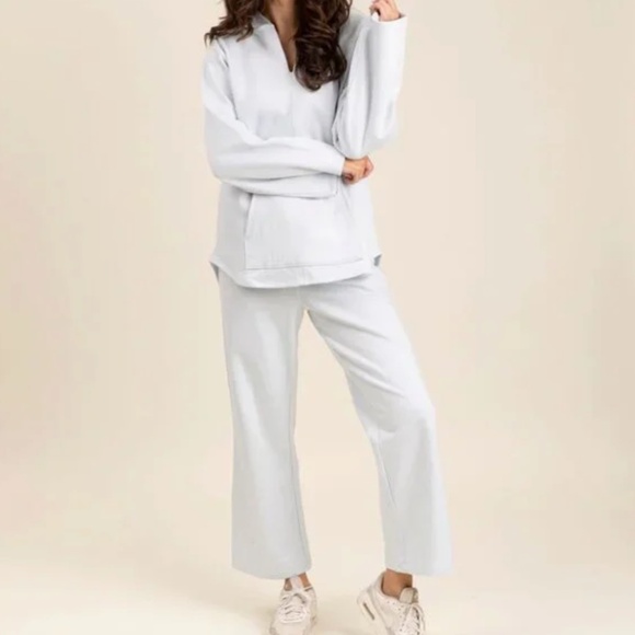 le marais Tops - Le Marais Hoodie & Sweatpant Set